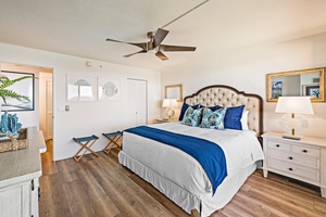 Wake up to breathtaking Pacific views from the king-sized bed at Mahana 1118.