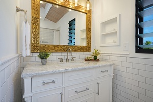 Ensuite Bathroom Upstairs sink