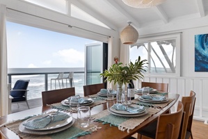 Enjoy your favorite meals with your loved ones with a stunning view