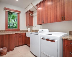 Dedicated laundry room, fully stocked