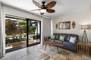 Beautifully appointed living room with Queen sleeper sofa