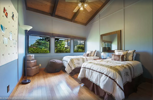 Versatile twin-bed setup easily converts into a king—ideal for kids, friends, or couples.
