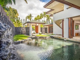 Water feature and pond at the entry