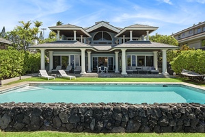 The view of Kona Blue’s stunning poolside exterior.