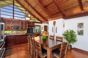 Gather for meals at this indoor dining table for six—perfect for island-inspired feasts.
