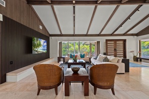 Open-concept lounge showcasing seamless indoor–outdoor flow for family gatherings.