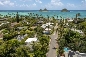 Lanikai Hideaway, just a stroll to the water