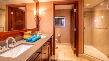 The primary guest bathroom with a double vanity.