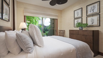 Third guest suite with garden views, located next to the shared bath.