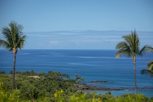 Breathtaking ocean view from the lanai, perfect for morning coffee or sunset relaxation.