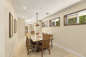 Ideal for gatherings and meals in a calm, elegant setting.