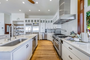 With lots of storage and counter space, this kitchen is a chef's dream