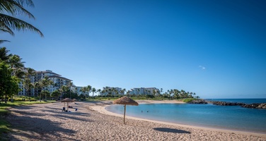 Stroll the sandy beaches at the lagoon.