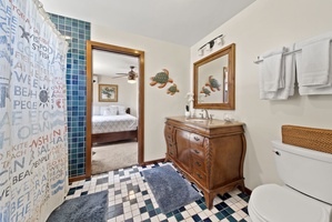 Guest Bedroom 2 Jack-and-Jill bath