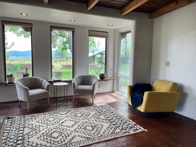 Sitting area