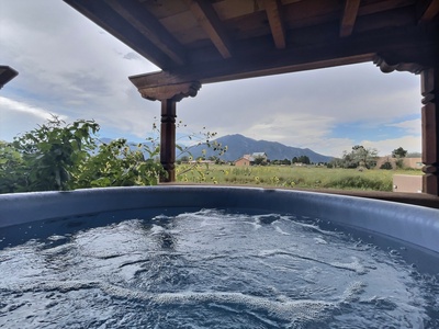 Hot tub with a view of the mountains