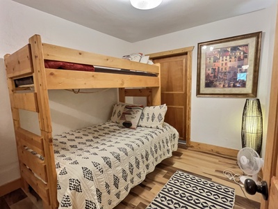 Twin Bunk Bedroom