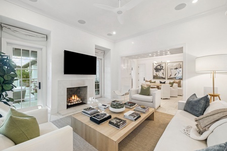 Array_45NCharlesSt-36