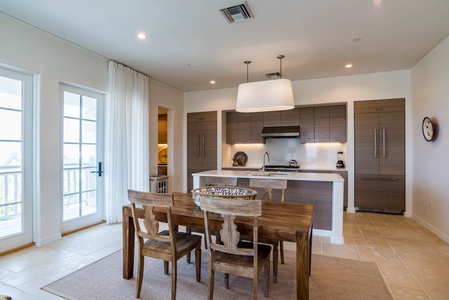 Dining Room & Kitchen