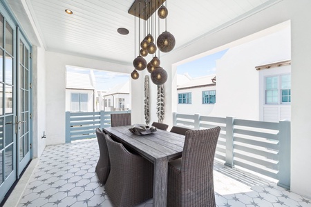 Array_97SouthCharlesSt-32