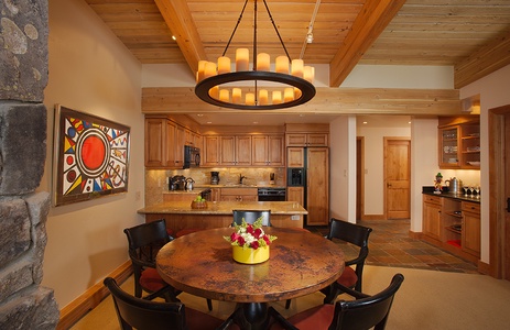 AspenAlps_707_DiningKitchen_0370_Kitchen_Final