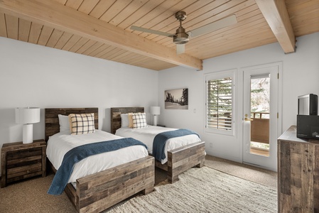 700UteAve#407_HiRes_21120601