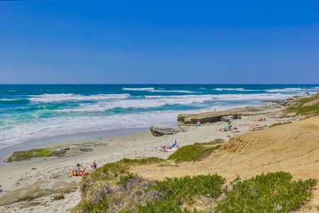 Windansea Beach to the north