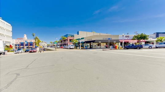 Walk to shops and restaurants