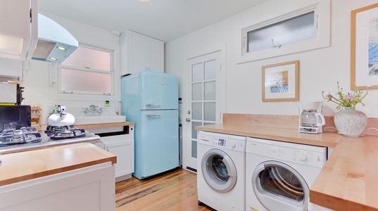 Alternate view of kitchen and washer/dryer