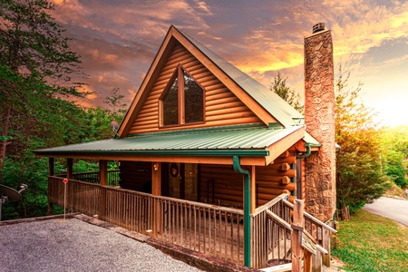 A Smoky Mountain Lake Cabin