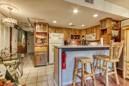 Fully Stocked Kitchen
