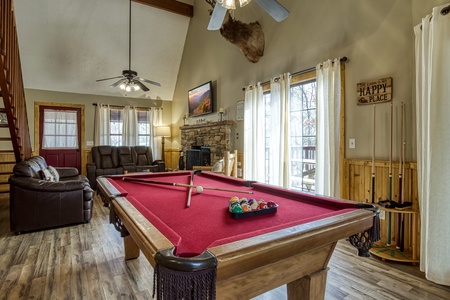 Living room with Pool Table