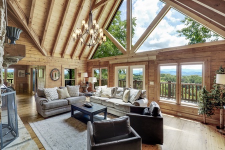 High vaulted ceiling, Gorgeous view!