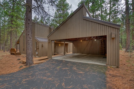 SM-70-Black-Butte-Ranch-OR-97759-2-scaled-1