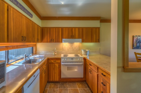 GC095_20180910_004_Kitchen