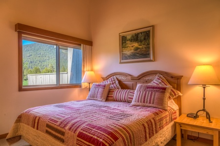 GC098_20170529_002_Bedroom