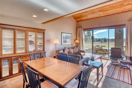 LC-22-Black-Butte-Ranch-OR-97759-Large-17