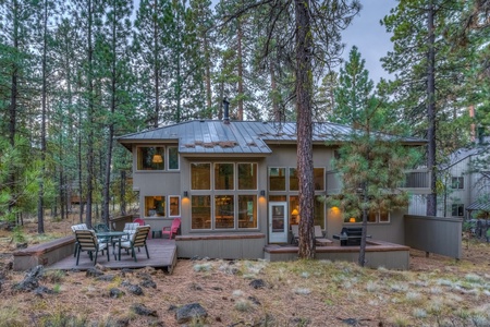 RR9-Black-Butte-Ranch-OR-97759-Large-014-1