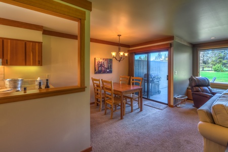 GC095_20180910_002_Living Area