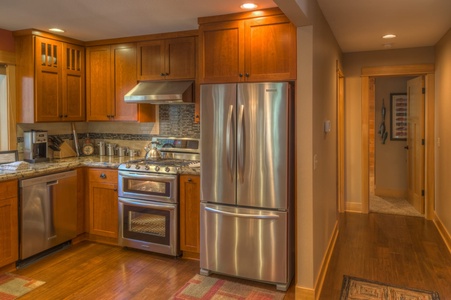GM399_20160713_004_Kitchen-scaled-1