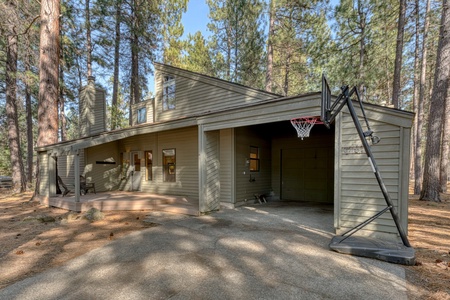 GM-006-Black-Butte-Ranch-OR-97759-3000x-2-scaled-1