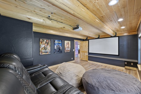 Mini-Papa Bear Lodge-Theater Room (Main Floor South Center)