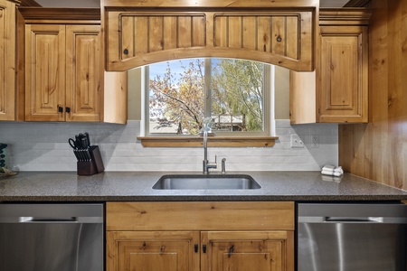 Mini-Papa Bear Lodge-Kitchen Sink and View North (Main Floor North Center)