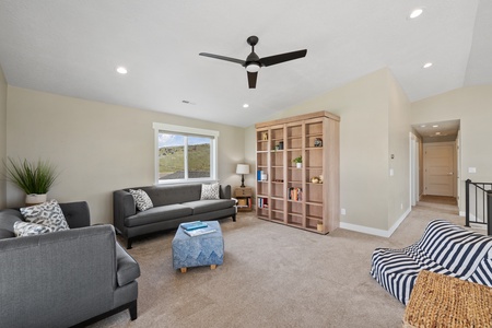 Persimmon Hill-Loft family room