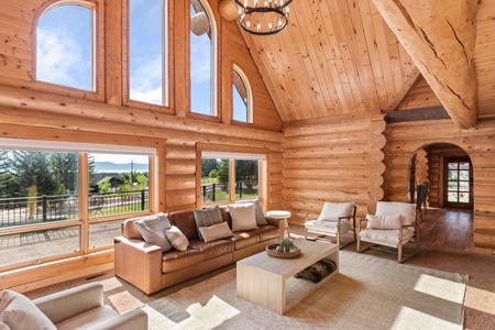 Green Canyon Chalet-Living Room (Main Floor)