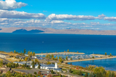 Bear Lake Luxury Rentals-Garden City marina