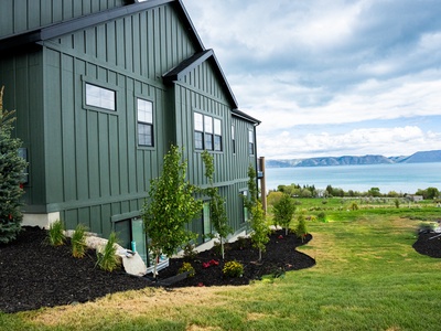 Bear Lake Luxury Rentals - Emerald Estate-04