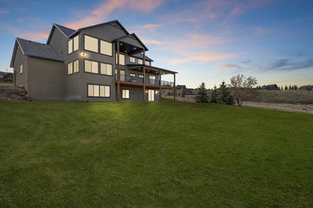 Sapphire Lodge-Twilight on the east side of our home.