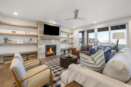 Black Timber Lodge-Basement Family Room