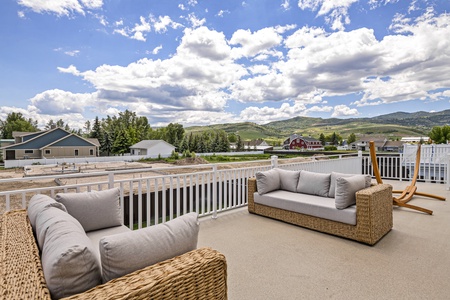 Main Street Manor-Upstairs Deck Lounge Area